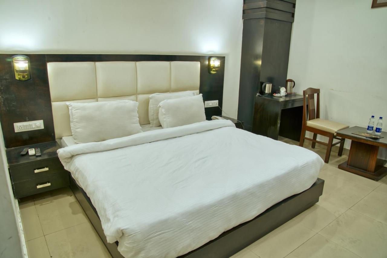 Height View Residency Hotel Dehradun Exterior foto